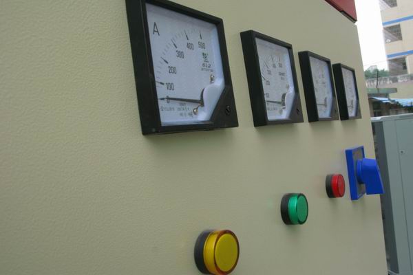 桦川配电柜-3683讲讲配电柜注意事项